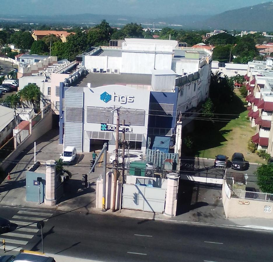 Nice Oakwood Constant Spring Rd Apt Kingston Exterior foto